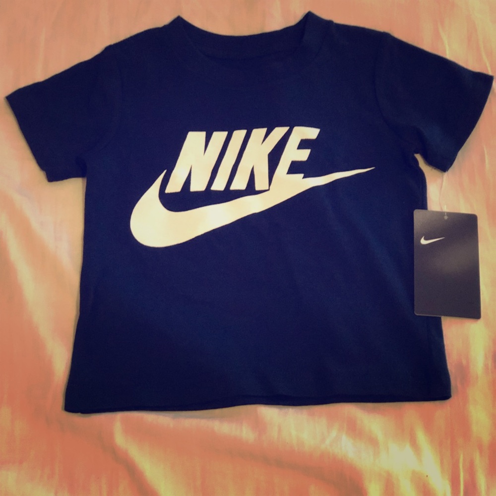 NIKE tee shirt kids